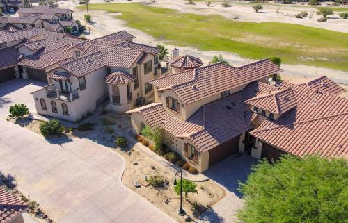 Rancho El Dorado Casa | Condo 31-1 Right in front of the Pool with WiFi
