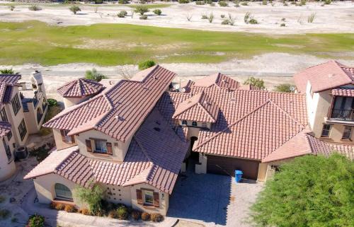 Rancho El Dorado Casa | Condo 31-1 Right in front of the Pool with WiFi