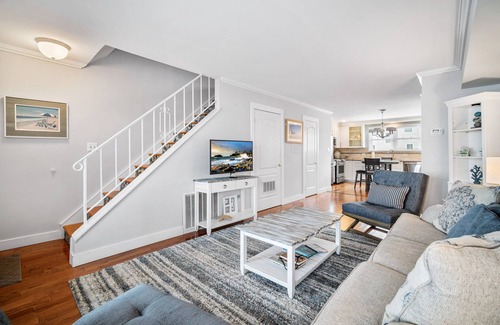 Brigantine Casa | Condo across from beautiful beach with Pool! Two Floors!