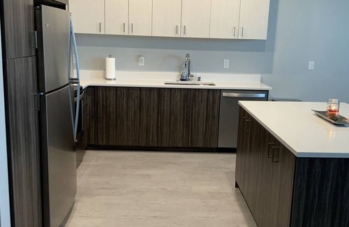 West Allis Apartamento | Condo Apartment