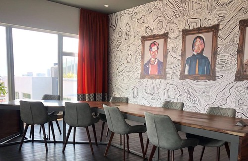 Cinco Esquinas Condominio | Condo aptm / Pool, gym, sauna, Pet Friendly / 5 min San José