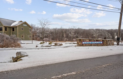 Hidden Valley Condominio | Condo at Hidden Valley - New Construction