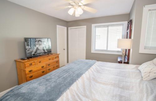Banner Elk Casa | Condo at Pinnacle Inn Resort