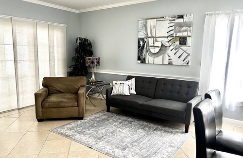 Charlotte Condominio | Condo at UNCC