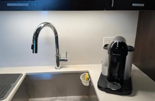 Willowdale Apartamento | Condo at Yonge-Sheppard Station, North York