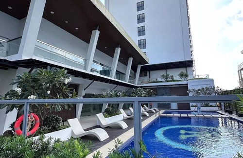 Poblacion District Condominio | Condo Bed Space for Solo Travelers, Reviewers and Exam Takers!