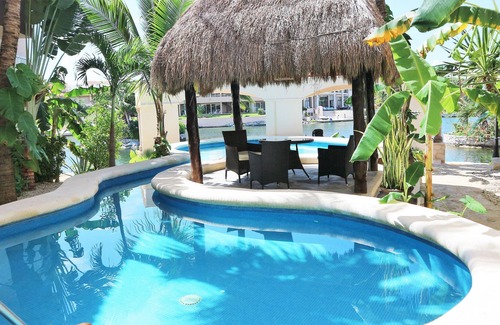 Puerto Aventuras Apartamento | Condo Bellmare