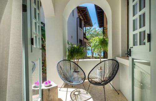 Las Catalinas Casa | Condo el Chante - 2 BR Condo just steps to the beach