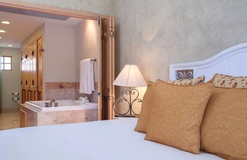 Los Cabos Hotel | CONDO ESTANCIA BY TRVL2HM