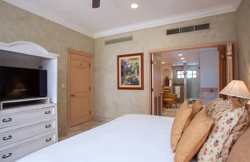 Los Cabos Hotel | CONDO ESTANCIA BY TRVL2HM