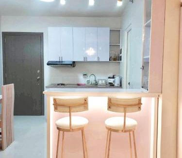 Puerto Princesa City Centre Apartamento | Condo Home in Puerto Princesa near PPS Airport