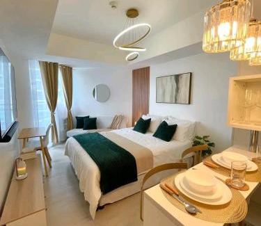 Bacolor Apartamento | Condo in Azure North Pampanga