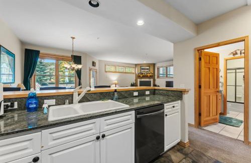 Warrior's Mark Apartamento | Condo in Breckenridge