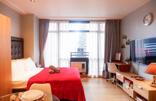 Bel-Air Apartamento | Condo in Makati with Fast WiFi, Free Pool, Netflix and Own Balcony