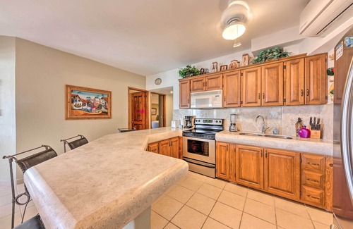Centro Condominio | Condo in Plaza Nautica < 1 Mile to The Arch!