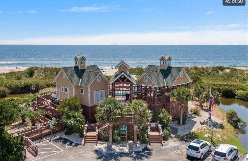 St. James Casa | Condo in St James in Southport - Great amenities