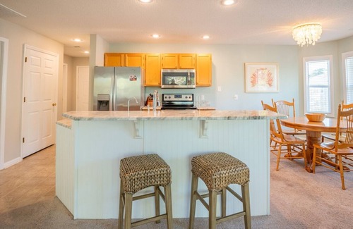 St. James Condominio | Condo in St James in Southport - Great amenities!