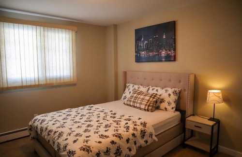 Winnipeg Apartamento | Condo in the Heart of Osborne