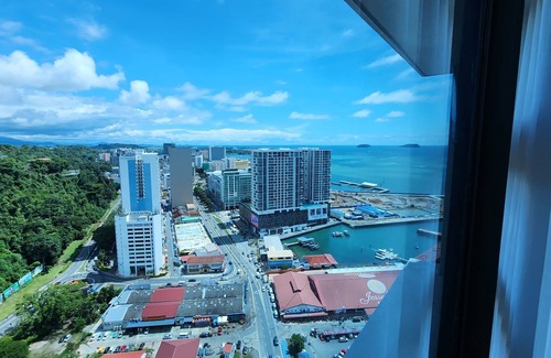 Downtown Kota Kinabalu Condominio | Condo Near KK Island Adventures