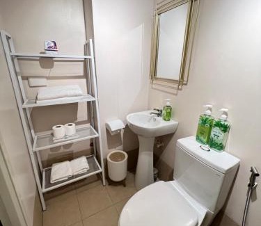 Binan City Apartamento | Condo near Nuvali Laguna Technopark St Benedict Church