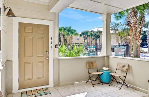 Dune Allen Beach Condominio | Condo near the beach with outdoor pool, BBQ, washer/dryer, streaming, central AC