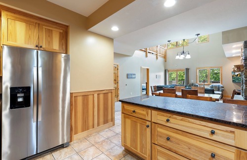 Crosslake Condominio | Condo on Crosslake #834| Resort Like Amenities