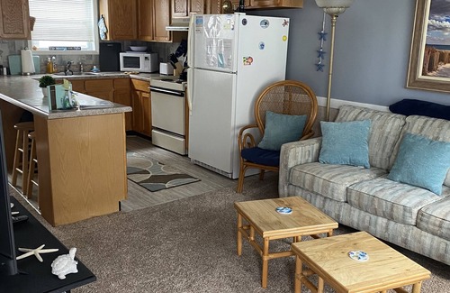 Ocean Isle Beach Condominio | Condo Seaside Serenity at Ocean Isle Beach.