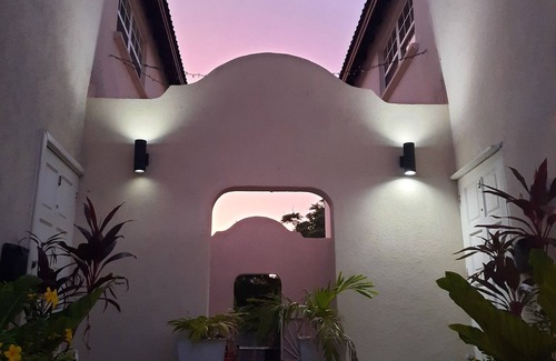 St. Lawrence Gap Apartamento | Condo Suites cerca de la playa de Dover y vida nocturna en St. Lawrence Gap
