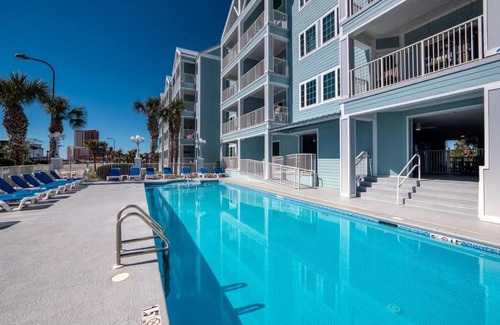 Orange Beach Casa | Condo w Pool Across The Beach-Grand Caribbean-402