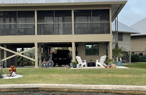 Bokeelia Casa | Condo w use of a 10k boat lift. 5min to open water. Tarpon capital 15min away