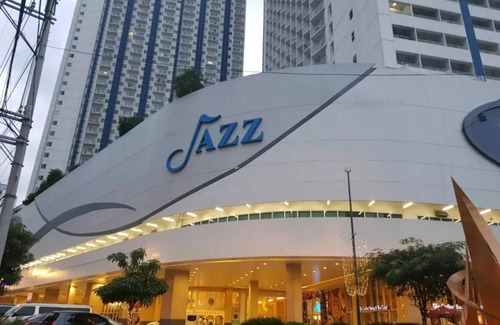 Bel-Air Condominio | Condo With Balcony at Makati SM Jazz