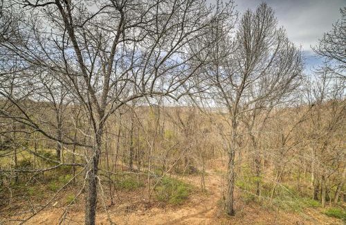 Notch Estates Apartamento | Condo with Pool Access, 2 Mi to Silver Dollar City