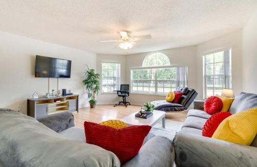 Royal Palm Bay Apartamento | Condo with Pool Access and Patio 8 Mi to Disney!