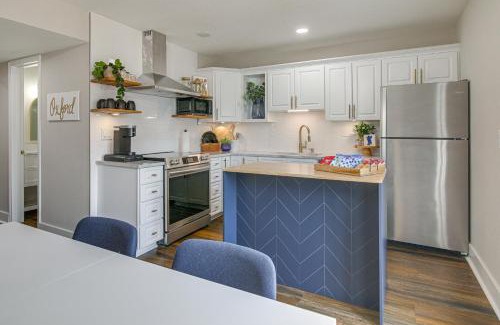 Oxford Apartamento | Condo with Pool Walk to University of Mississippi!