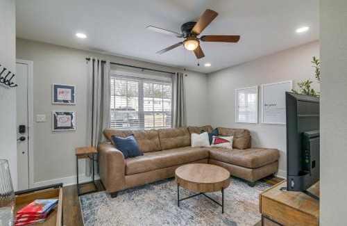 Oxford Apartamento | Condo with Pool Walk to University of Mississippi!