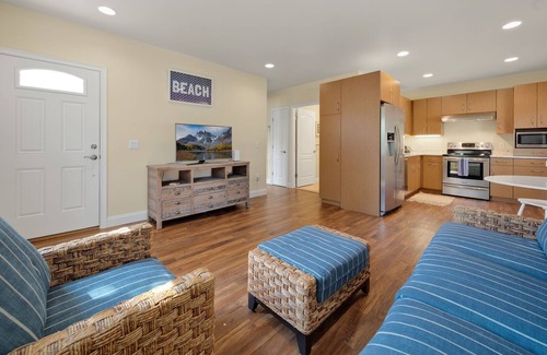 Bliss Corner Apartamento | Condo with private beach access