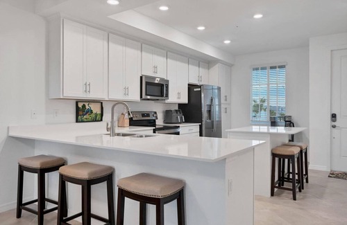 Punta Gorda Condominio | 🥇 Condo with Social Clubhouse Membership (CH1080)