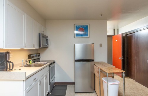 Alyeska Apartamento | Condominio con impresionantes vistas cerca de tiendas y restaurantes con acceso inmediato a las pistas