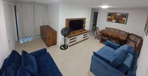 Taio Apartamento | Condomínio Club a 50m PRAIA dos Anjos - Unidades com 2 QUARTOS, PISCINA, estacionamento e portaria 24h - Área de lazer 3000m, wi-fi 800MB, churrasqueira e cozinha completa