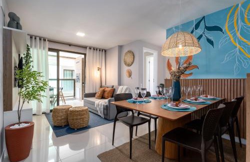 Taio Apartamento | Condomínio Club a 50m PRAIA dos Anjos - Unidades com 2 QUARTOS, PISCINA, estacionamento e portaria 24h - Área de lazer 3000m, wi-fi 800MB, churrasqueira e cozinha completa