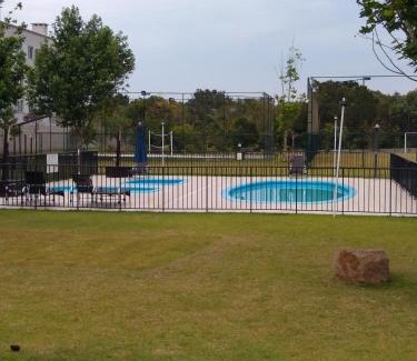 Vargem do Bom Jesus Apartamento | Condomínio Ilha do Sol