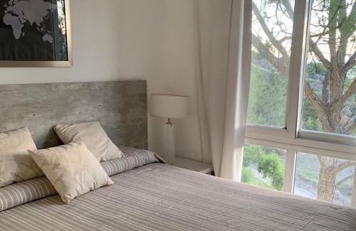 Alta Gracia Apartamento | Condominio Monte Molinos - dpto vista al lago - por RENT Lago Los Molinos