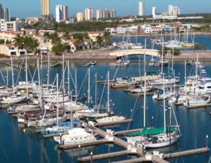 Marina Mazatlán Apartamento | Condominio c/alberca y vista a Marina Mazatlán
