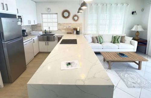 Worthing Apartamento | Condominium apartment in front of Beach