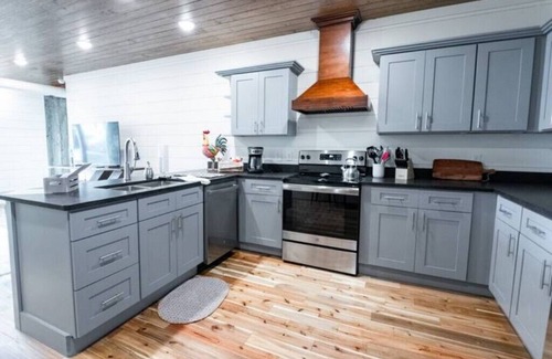 Cullman Apartamento | Condominium B in the Holler
