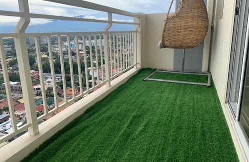 Davao Apartamento | VERDON PARC CONDO W 2 BALCONIES WITH DIFRERENT VIES TO OFFER