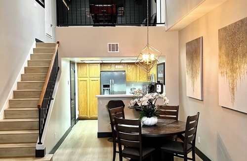 Las Vegas Condominio | Condominium near to strip and New Raiders Stadium!