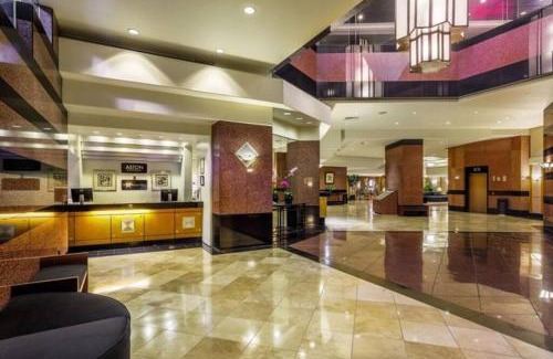 Downtown Honolulu Apartamento | Condotel with Free Parking Wifi Central AC