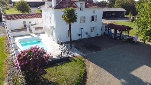 Doazit Casa | Condrine