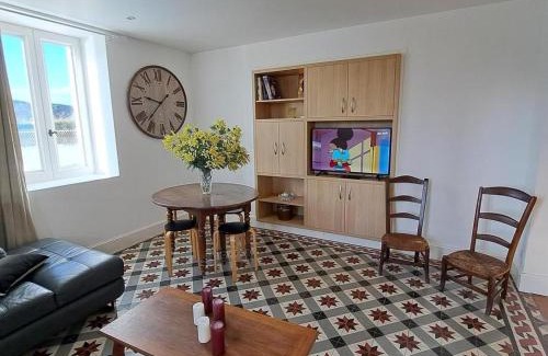 Doazit Casa | Condrine